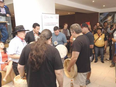 Wab Kinew, Eddy Robinson, Eugene Alexis and the White Tail Cree singers